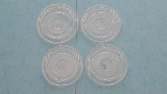 China PET 90 mm Diameter Clear Flat Paper Cup Deksels voor Koude Drank Paper Cups leverancier
